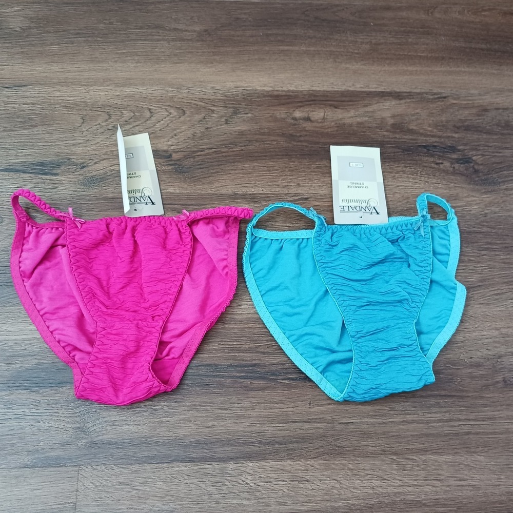 2 Van Dale Charmeuse String Bikini Panties Size‎ 5 New with tags Vandale